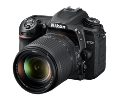 Nikon D7500 DSLR + 18-140mm lens Kit